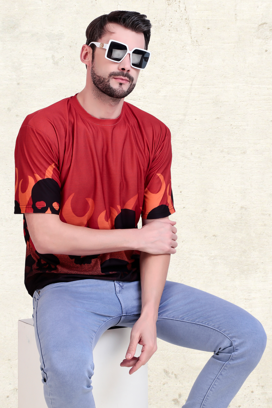 SKULLS ON FIRE OVERSIZED TSHIRT